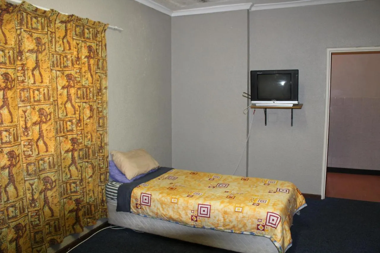 Helpmin Hotel Cape Town 2*,
