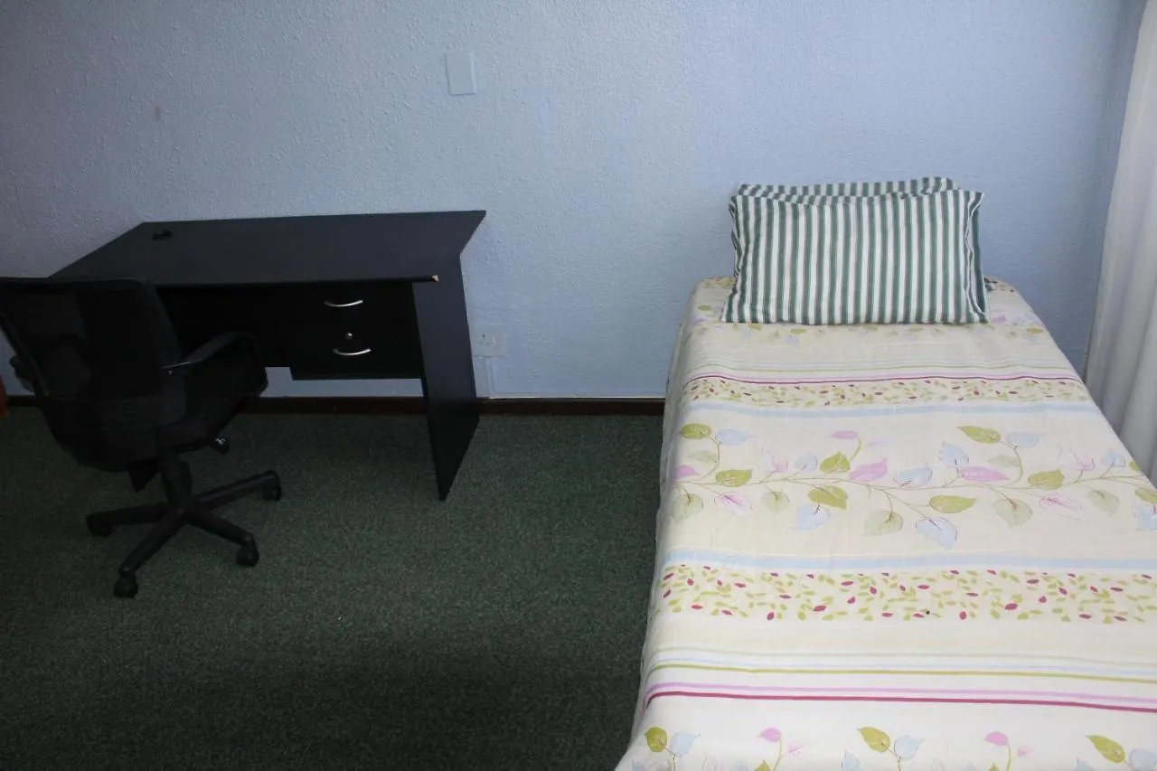 Helpmin Hotel Cape Town 2*,
